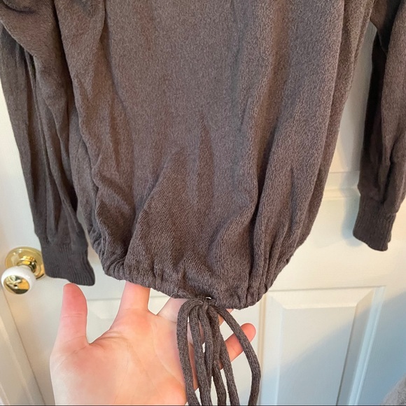 Sweater - Picture 4 of 4